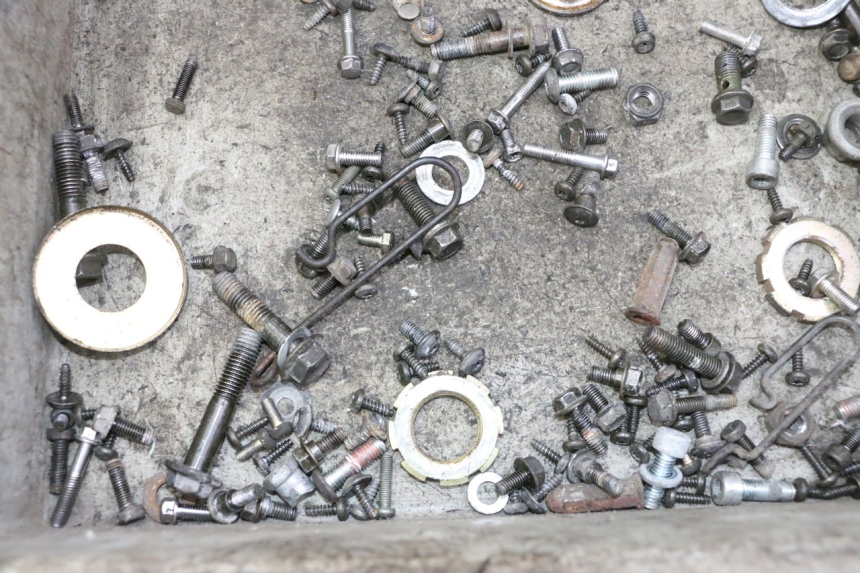 photo de BOLSA DE TORNILLERÍA TORNILLO PEUGEOT VIVACITY NEW 4T 50 (2008 - 2017)