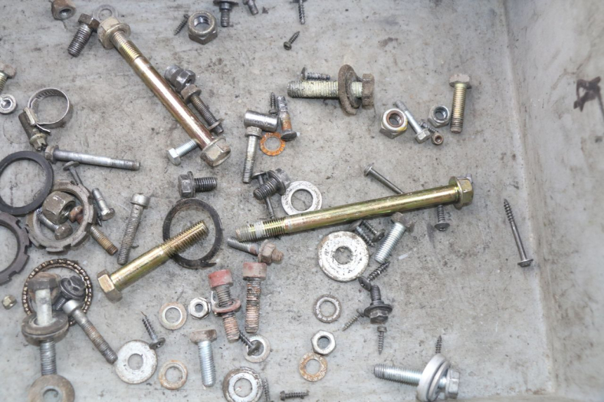 photo de BOLSA DE TORNILLERÍA TORNILLO PEUGEOT VIVACITY 50 (1998 - 2003)