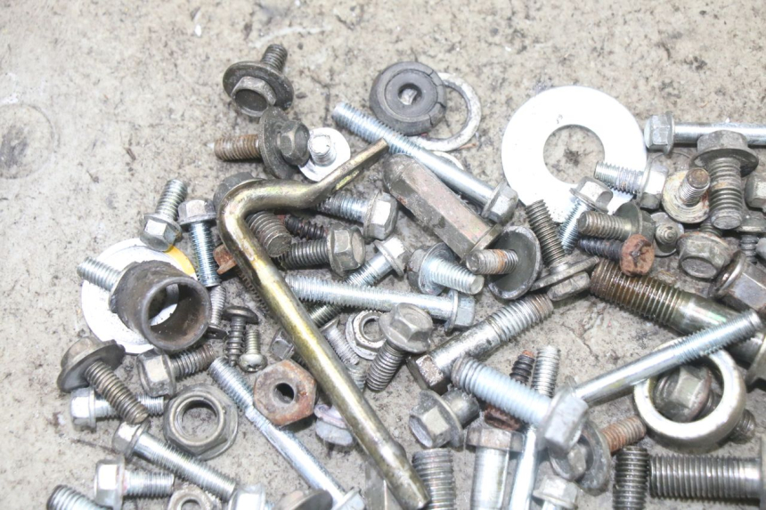 photo de BOLSA DE TORNILLERÍA TORNILLO VONROAD YIBEN 125 (2006 - 2010)