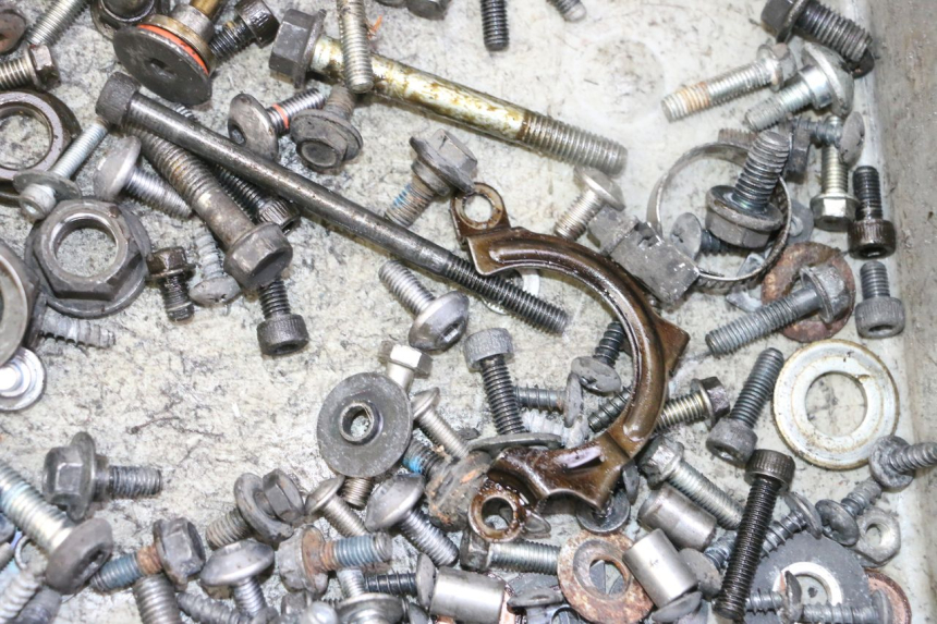 photo de BOLSA DE TORNILLERÍA TORNILLO YAMAHA X-MAX XMAX 125 (2010 - 2014)