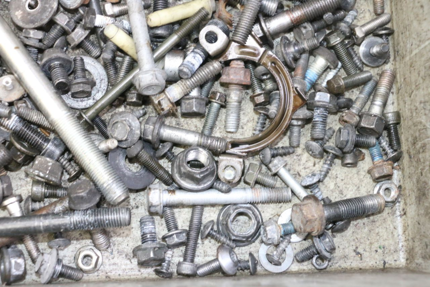 photo de BOLSA DE TORNILLERÍA TORNILLO YAMAHA X-MAX XMAX 125 (2010 - 2014)