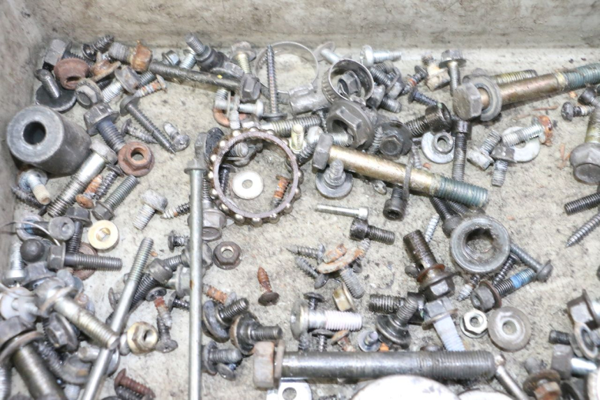 photo de BOLSA DE TORNILLERÍA TORNILLO YAMAHA X-MAX XMAX 250 (2006 - 2009)