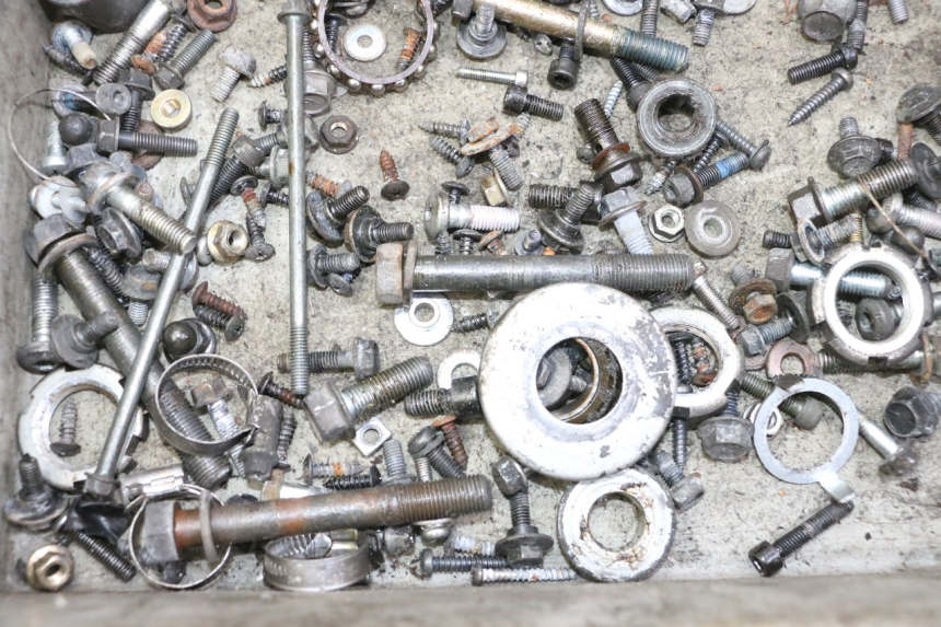 photo de BOLSA DE TORNILLERÍA TORNILLO YAMAHA X-MAX XMAX 250 (2006 - 2009)