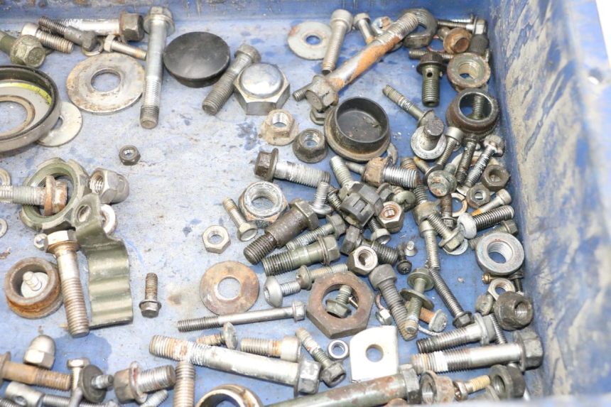 photo de TORNILLOS YAMAHA XJN DIVERSION 600 (2000 - 2003)