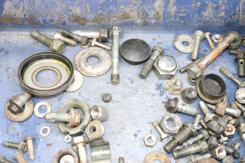 photo de TORNILLOS YAMAHA XJN DIVERSION 600 (2000 - 2003)