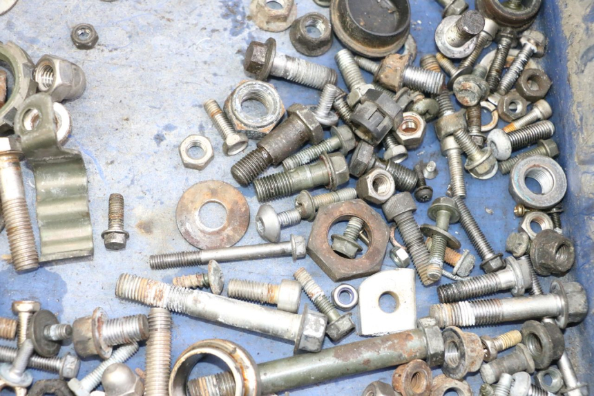 photo de TORNILLOS YAMAHA XJN DIVERSION 600 (2000 - 2003)
