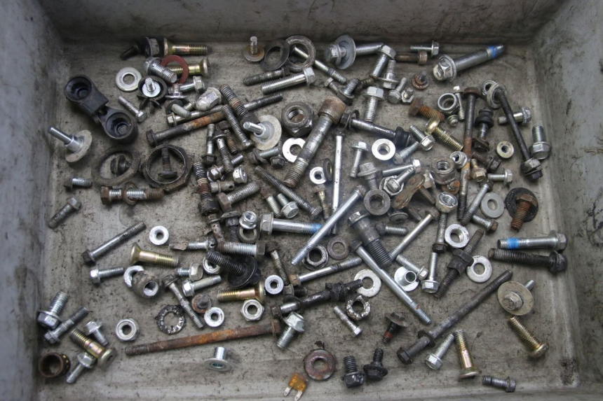photo de BOLSA DE TORNILLERÍA TORNILLO HONDA XR L 125 (2003 - 2007)