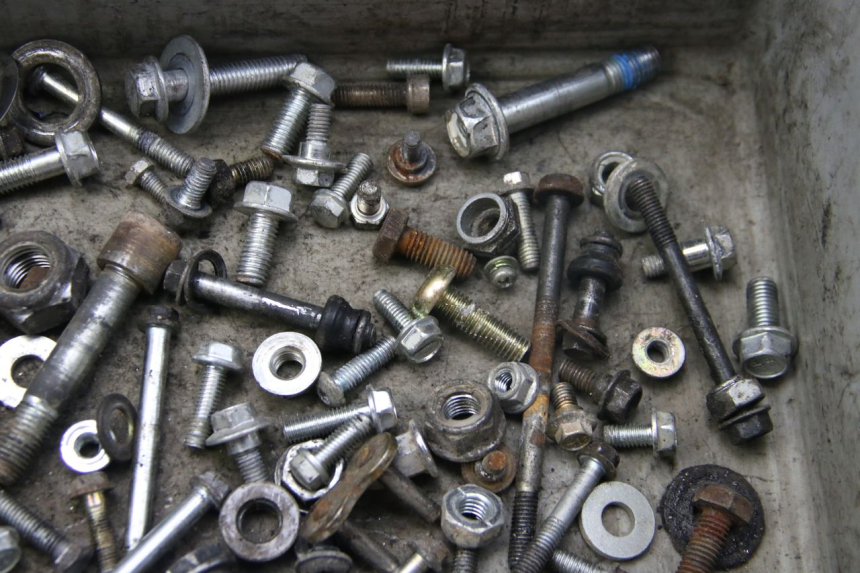 photo de BOLSA DE TORNILLERÍA TORNILLO HONDA XR L 125 (2003 - 2007)