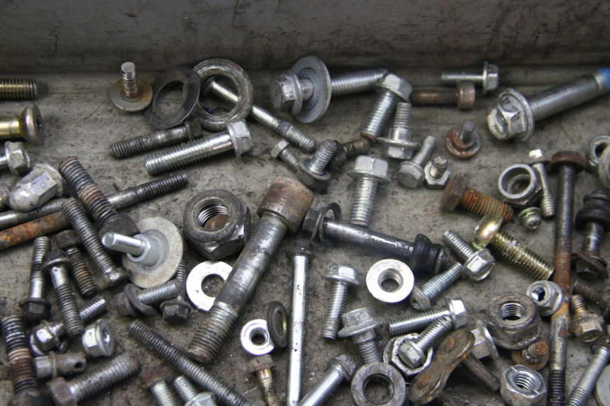 photo de BOLSA DE TORNILLERÍA TORNILLO HONDA XR L 125 (2003 - 2007)
