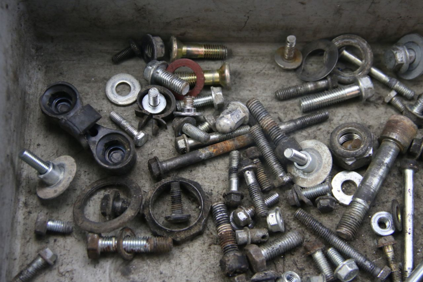 photo de BOLSA DE TORNILLERÍA TORNILLO HONDA XR L 125 (2003 - 2007)