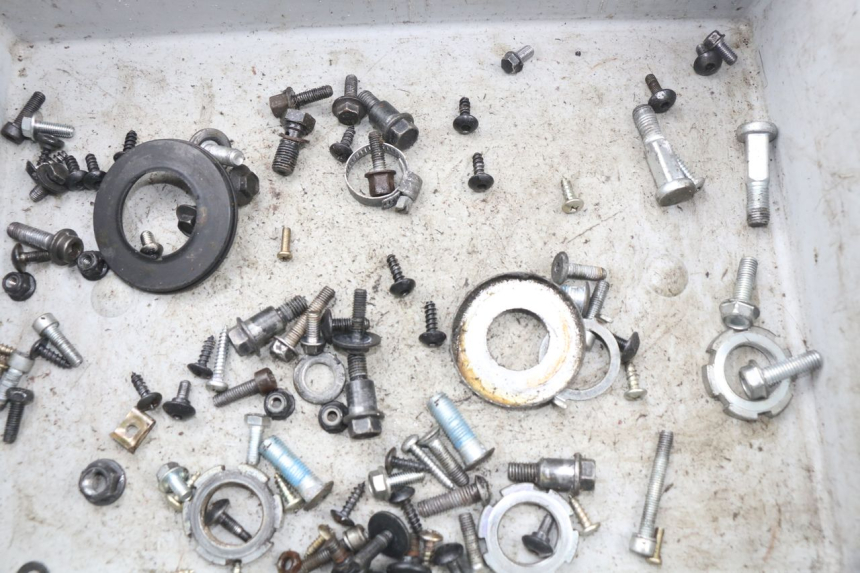 photo de TORNILLOS YAMAHA AEROX NAKED 2T 50 (2013 - 2017)