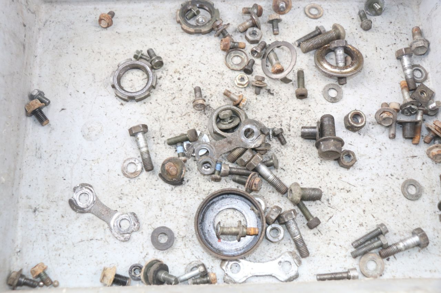 photo de TORNILLOS YAMAHA TW 125 (1998 - 2002)