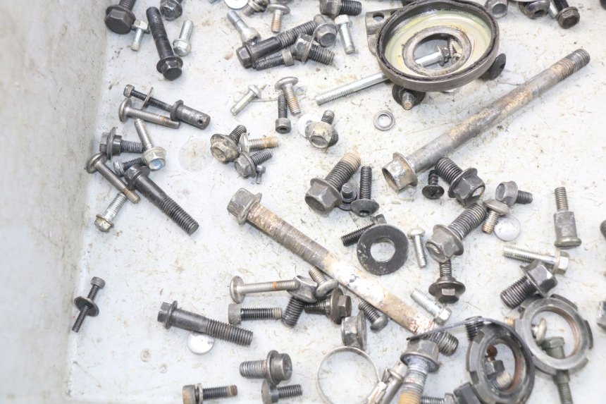 photo de TORNILLOS YAMAHA WR R 125 (2009 - 2017)