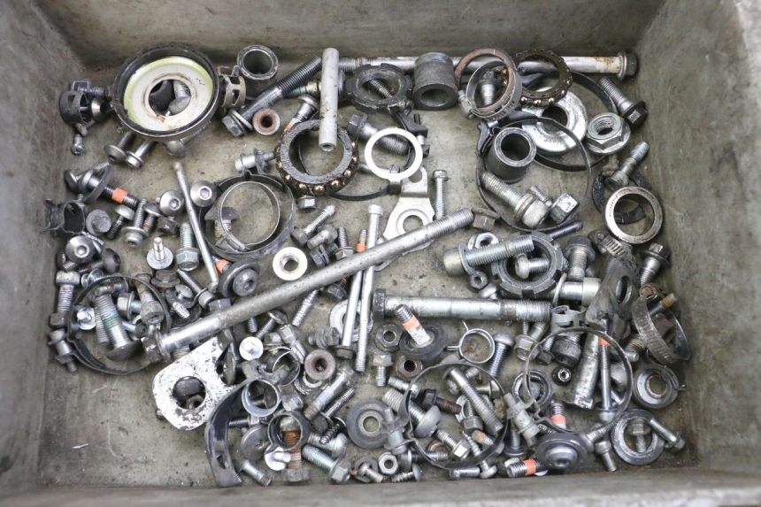 photo de TORNILLOS YAMAHA XJ6 600 (2008 - 2016)