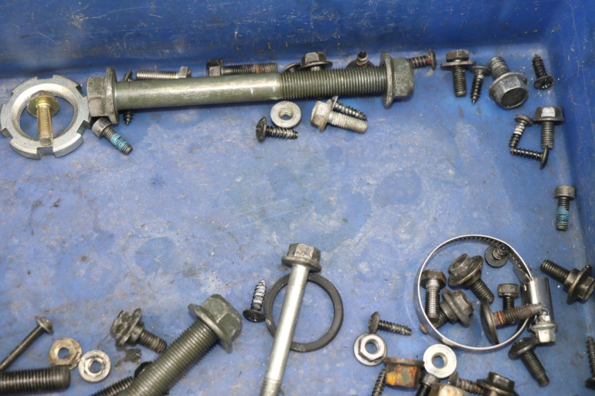 photo de BOLSA DE TORNILLERÍA TORNILLO YAMAHA XMAX X-MAX 125 (2006 - 2009)