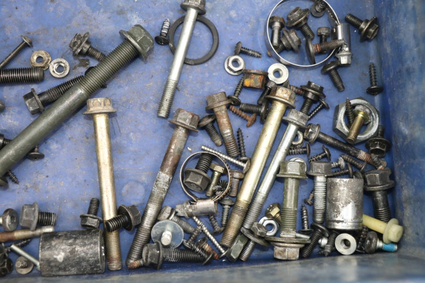 photo de BOLSA DE TORNILLERÍA TORNILLO YAMAHA XMAX X-MAX 125 (2006 - 2009)