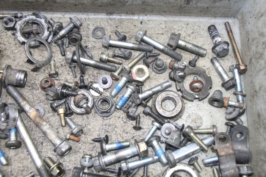 photo de BOLSA DE TORNILLERÍA TORNILLO YAMAHA YP MAJESTY 125 (2007 - 2010)