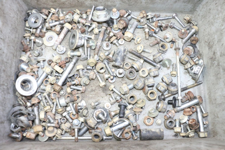 photo de TORNILLOS YAMAHA YFM GRIZZLY 550 (2008 - 2015)