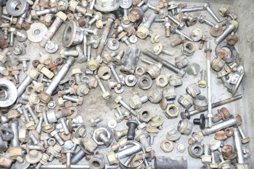 photo de TORNILLOS YAMAHA YFM GRIZZLY 550 (2008 - 2015)