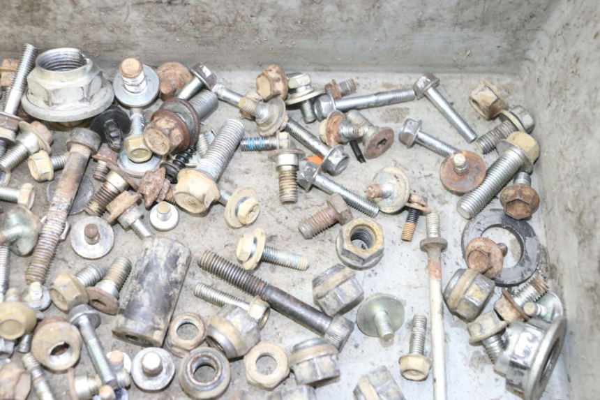 photo de TORNILLOS YAMAHA YFM GRIZZLY 550 (2008 - 2015)