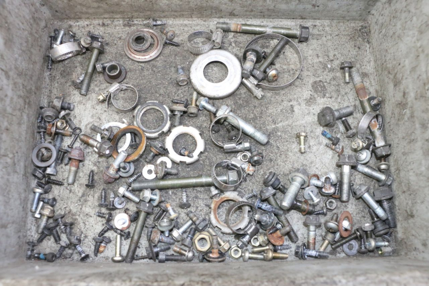 photo de BOLSA DE TORNILLERÍA TORNILLO YAMAHA YP MAJESTY 125 (2007 - 2010)