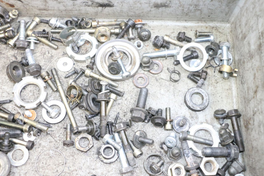 photo de BOLSA DE TORNILLERÍA TORNILLO YAMAHA YP MAJESTY 125 (2002 - 2006) - Detalle de la pieza