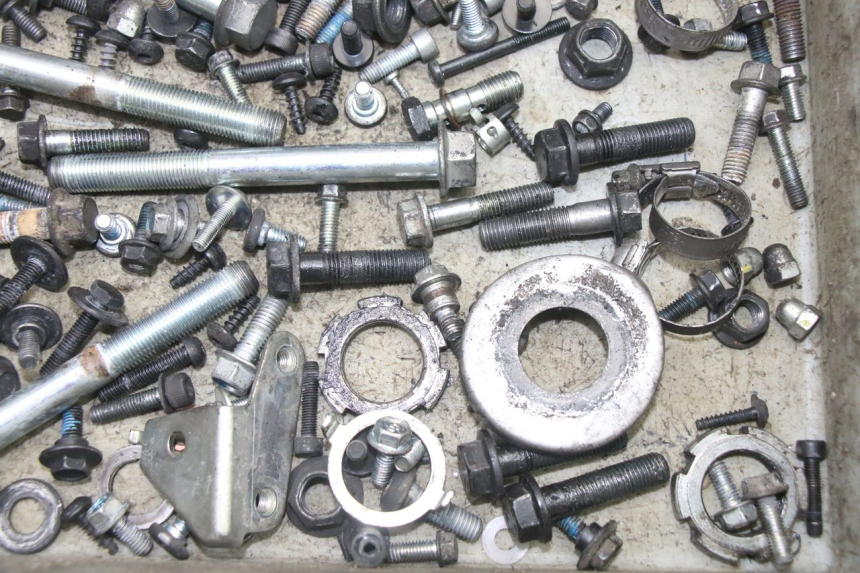 photo de TORNILLOS YAMAHA YP X-MAX XMAX 400 (2014 - 2017)