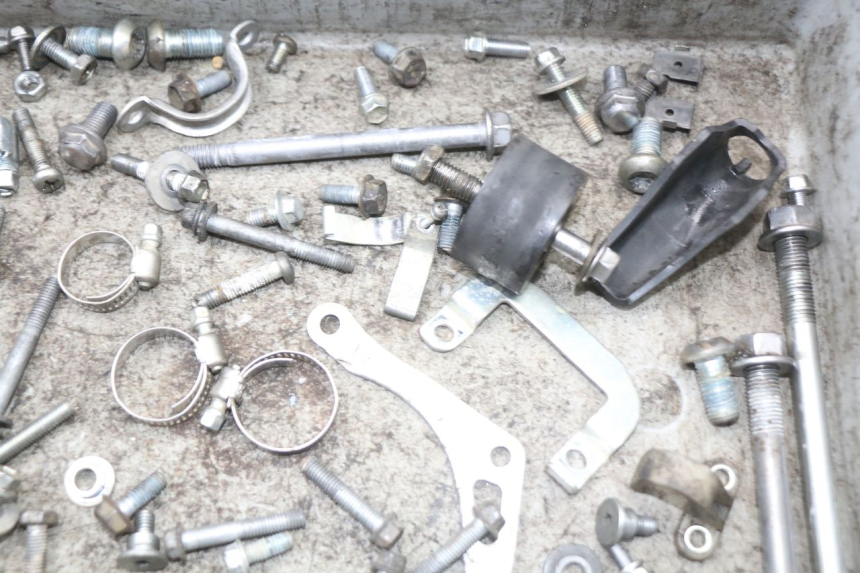 photo de BOLSA DE TORNILLERÍA TORNILLO YAMAHA YZ 125 (2017 - 2021)
