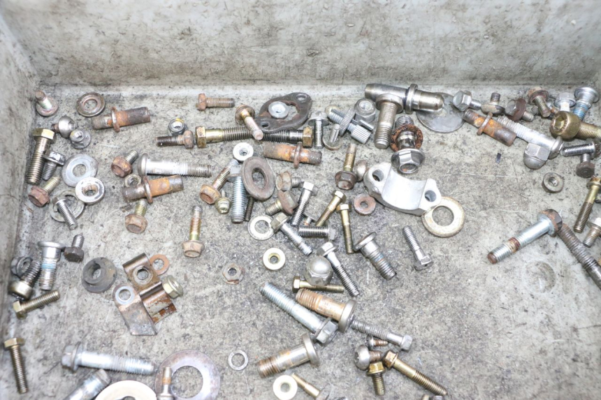 photo de TORNILLOS KYMCO ZING 125 (1997 - 2003) - Zoom estado de uso