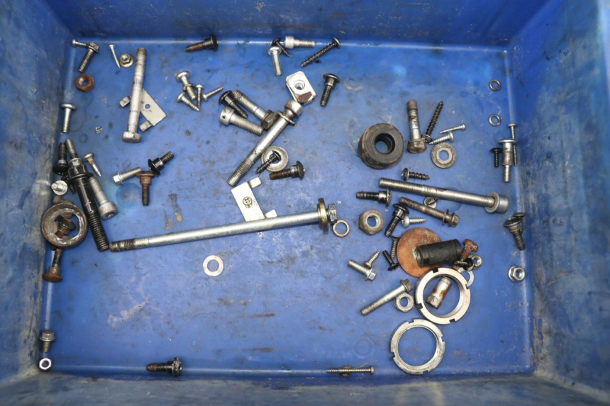 photo de BOLSA DE TORNILLERÍA TORNILLO PIAGGIO ZIP 2T 50 (2009 - 2019)