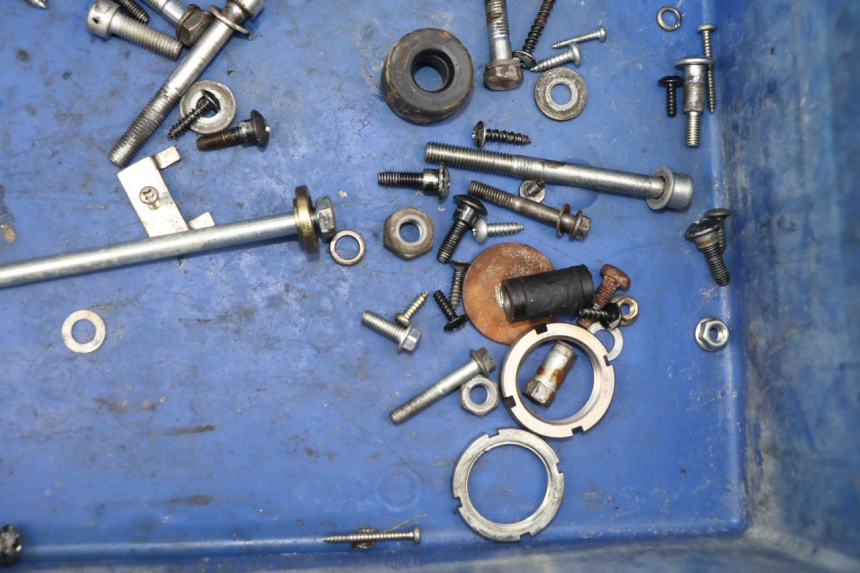 photo de BOLSA DE TORNILLERÍA TORNILLO PIAGGIO ZIP 2T 50 (2009 - 2019)