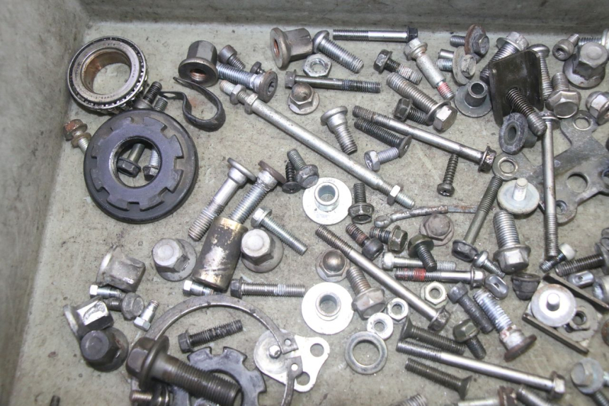 photo de BOLSA DE TORNILLERÍA KAWASAKI ZR 7 750 (1999 - 2001) - Detalle de la pieza