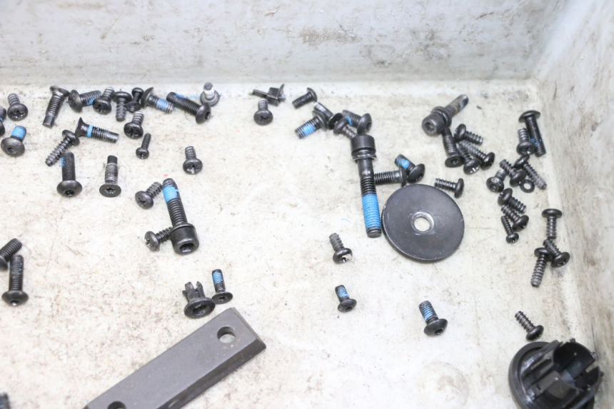 photo de TORNILLOS SEGWAY NINEBOT ZT3 PRO 1