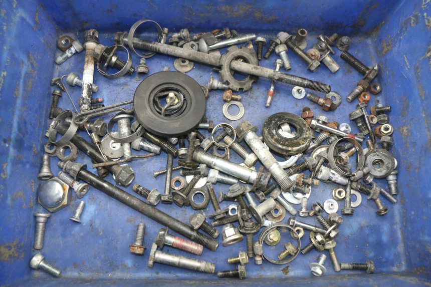 photo de TORNILLOS KAWASAKI ZZR 600 (1995 - 2004)