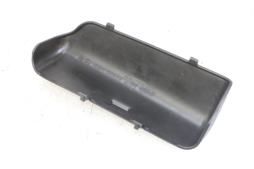 photo de CORREA JUEGO HERRAMIENTAS PIAGGIO MP3 LT 300 (2010 - 2016)