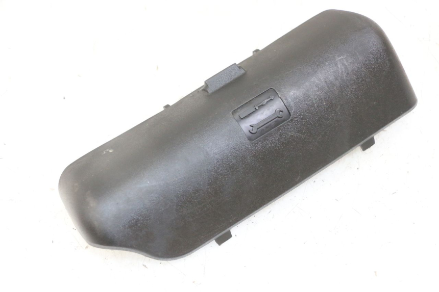 photo de CORREA ESTUCHE DE HERRAMIENTAS PIAGGIO MP3 LT 300 (2010 - 2016)