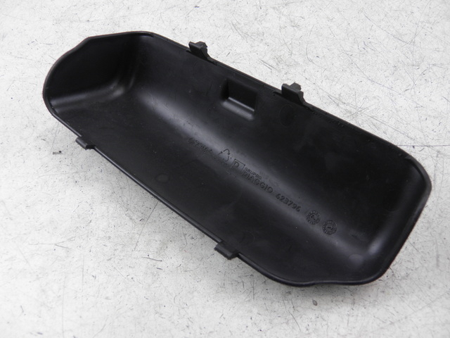 photo de CORREA JUEGO HERRAMIENTAS PIAGGIO MP3 LT 300 (2010 - 2016)