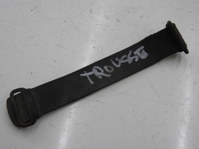 photo de CORREA JUEGO HERRAMIENTAS YAMAHA XJS DIVERSION 600 (1997 - 1999)