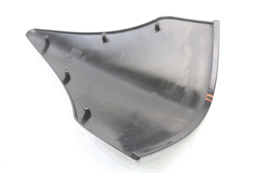 photo de DEFLECTOR DE VIENTO PIAGGIO X10 125 (2012 - 2017)