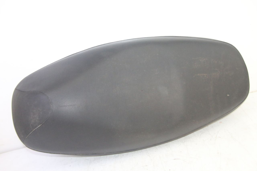 photo de ASIENTO KYMCO AGILITY 4T 50 (2018 - 2022) - Primer plano técnico