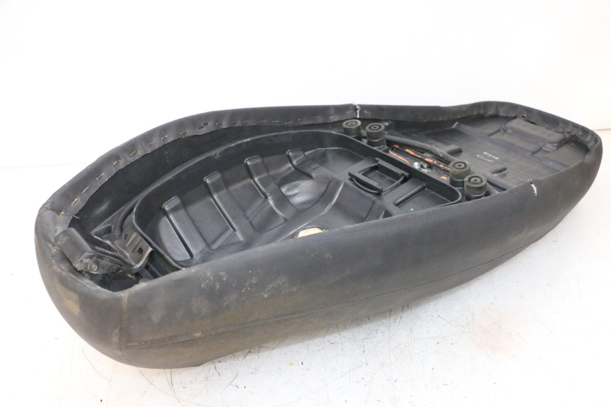 photo de ASIENTO KYMCO AGILITY 4T 50 (2018 - 2022) - Otra vista del artículo