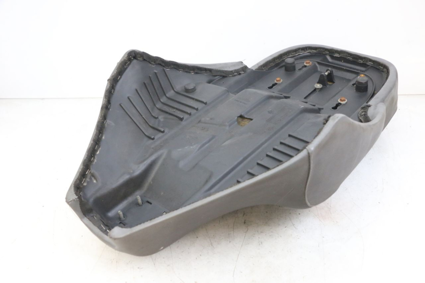 photo de ASIENTO APRILIA SCARABEO GT 125 (1999 - 2007)