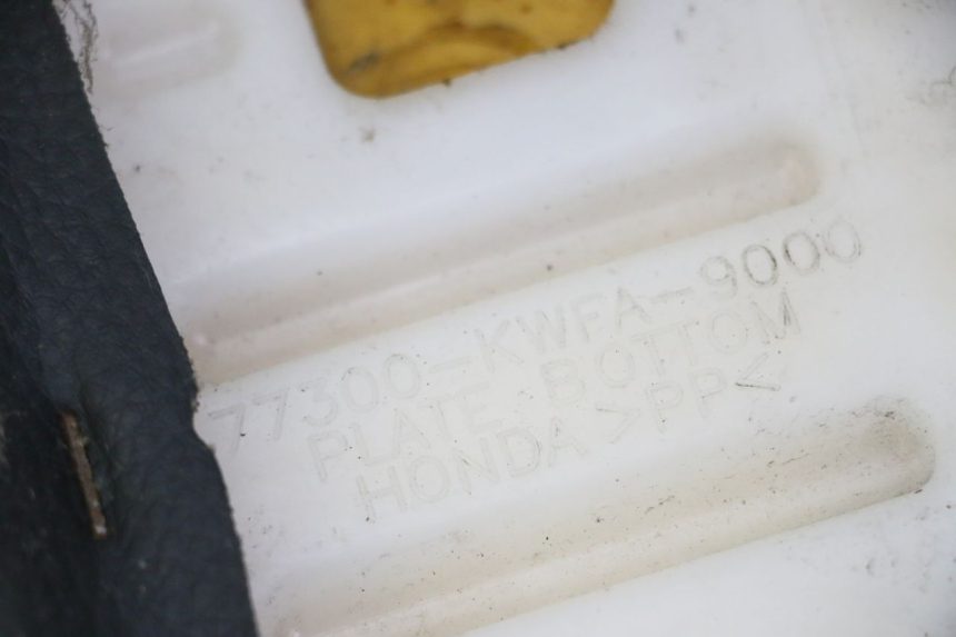 photo de ASIENTO TRASERO HONDA CBF 125 (2009 - 2015)