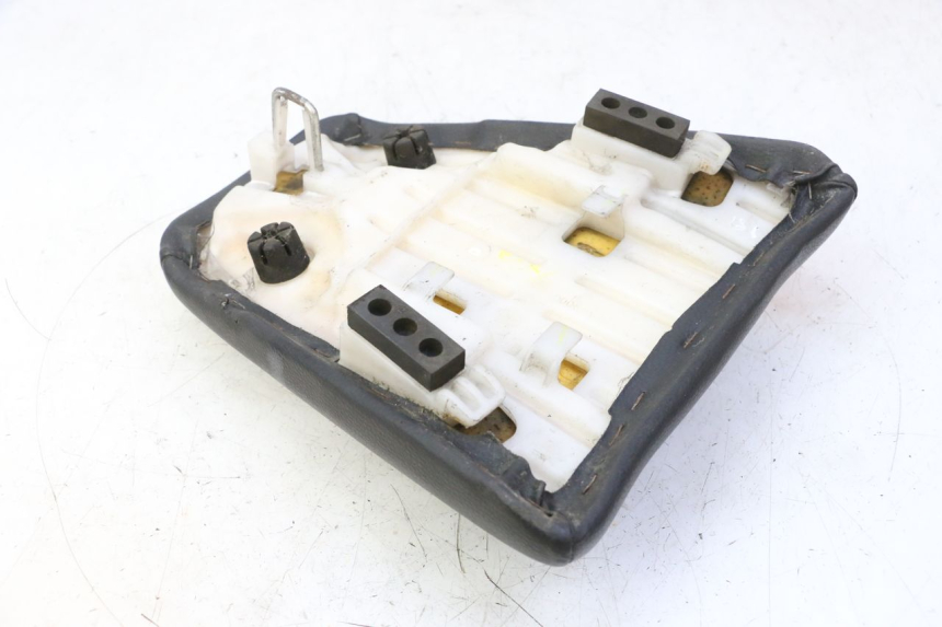 photo de ASIENTO TRASERO HONDA CBF 125 (2009 - 2015)