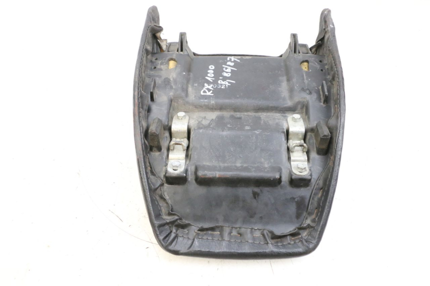 photo de ASIENTO TRASERO KAWASAKI GPZ RX 1000 (1986 - 1988) - Primer plano técnico