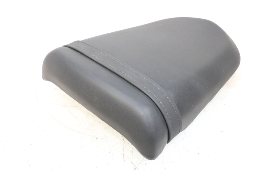 photo de ASIENTO TRASERO SUZUKI GSXR GSX-R 1000 (2003 - 2004) - Detalles de los puntos de fijación