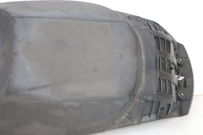 photo de ASIENTO TRASERO JM MOTORS GTS 125 (2015 - 2019) - Características distintivas