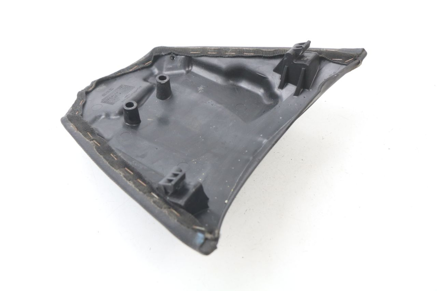 photo de ASIENTO TRASERO PEUGEOT JET FORCE CARBU 50 (2003 - 2016)