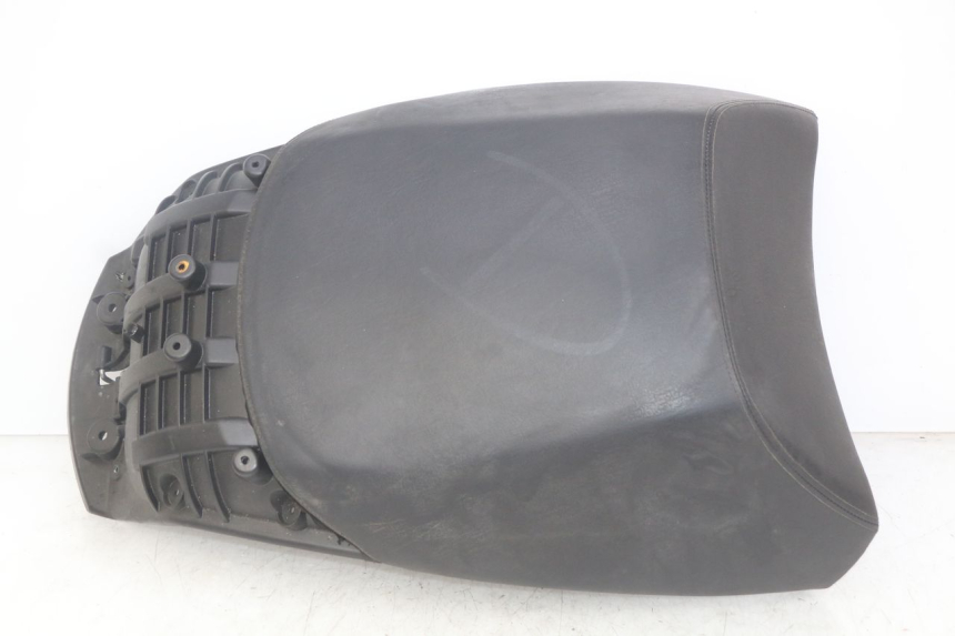 photo de ASIENTO TRASERO PEUGEOT SATELIS 125 (2010 - 2012)