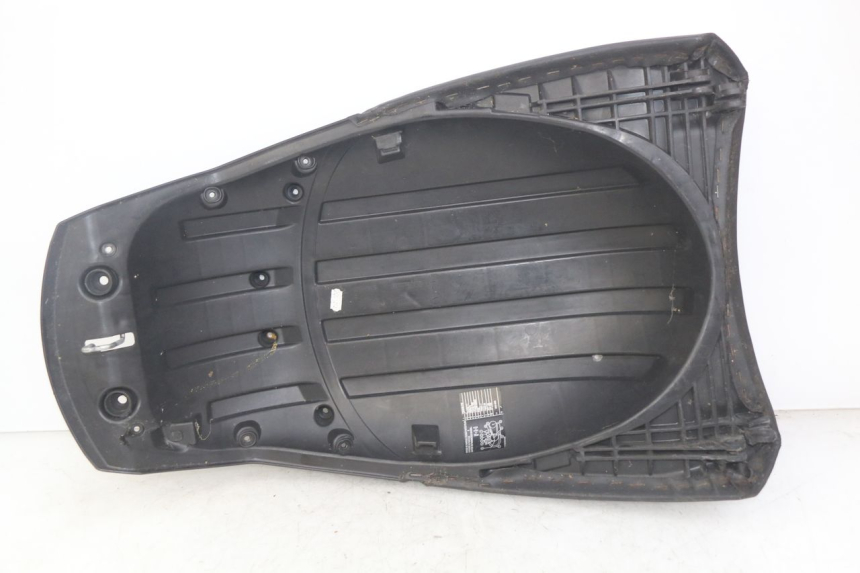 photo de ASIENTO TRASERO PEUGEOT SATELIS 125 (2010 - 2012)